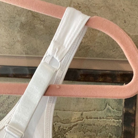Chico’s White Tank w/ Adjustable Straps - Picture 5 of 6
